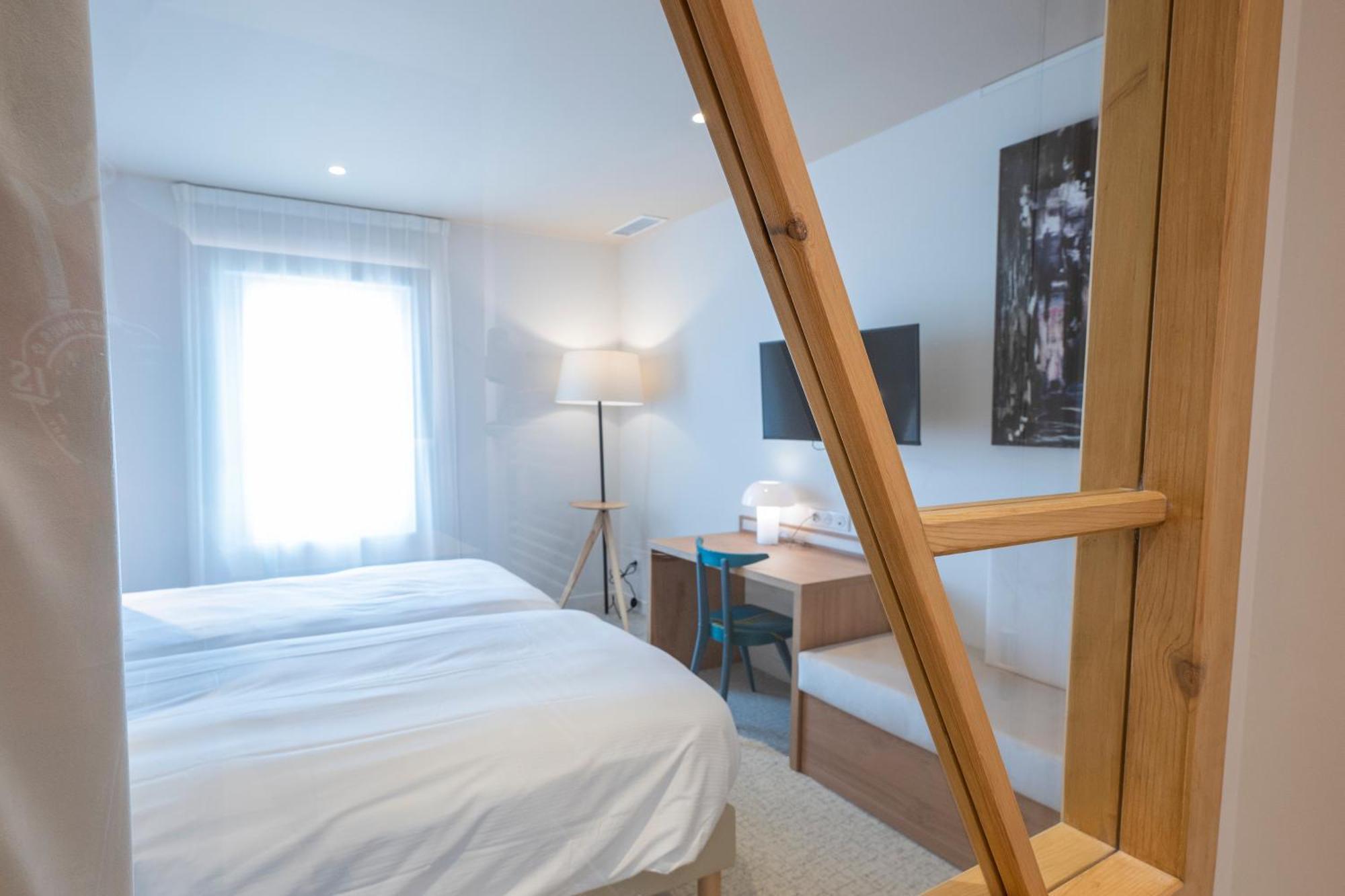 Hotel Les Pins サン・トロジャン・レ・バン エクステリア 写真