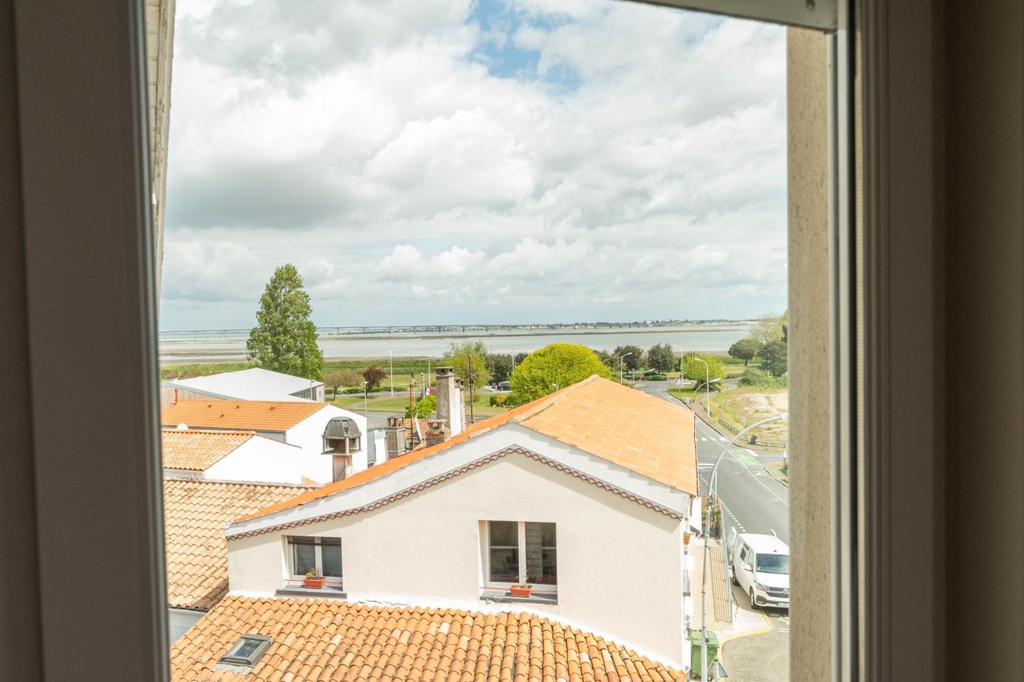 Hotel Les Pins サン・トロジャン・レ・バン エクステリア 写真