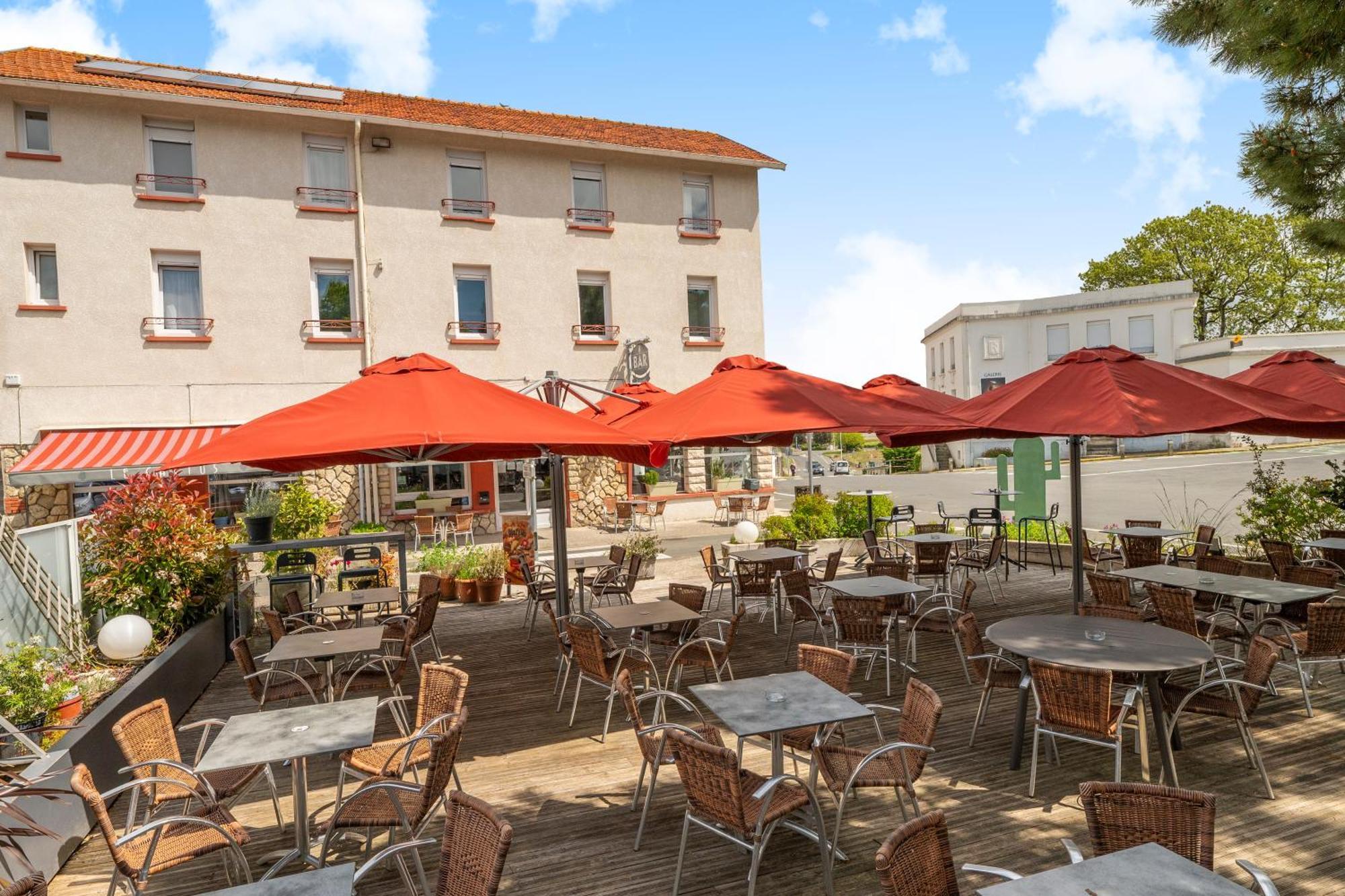 Hotel Les Pins サン・トロジャン・レ・バン エクステリア 写真