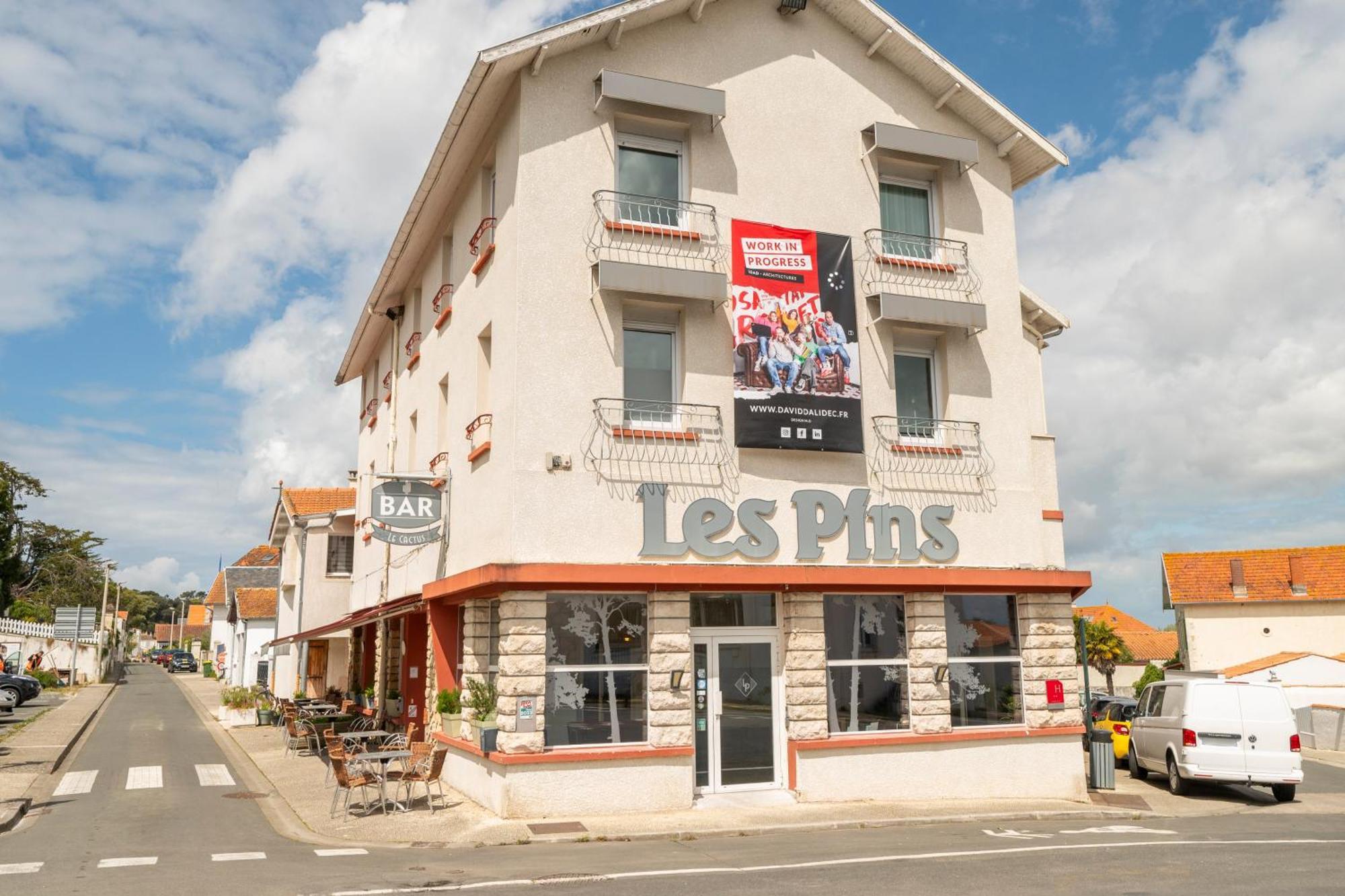 Hotel Les Pins サン・トロジャン・レ・バン エクステリア 写真