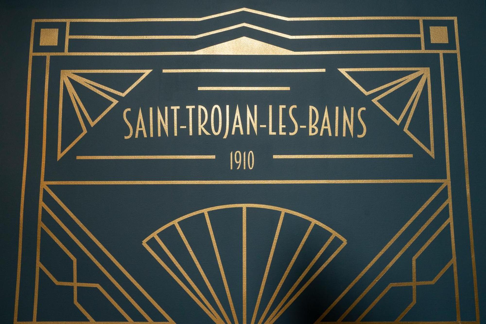 Hotel Les Pins サン・トロジャン・レ・バン エクステリア 写真